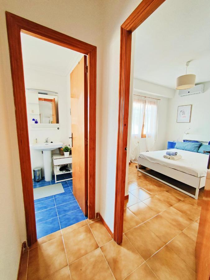 Blue House In Santa Pola Apartment Bagian luar foto